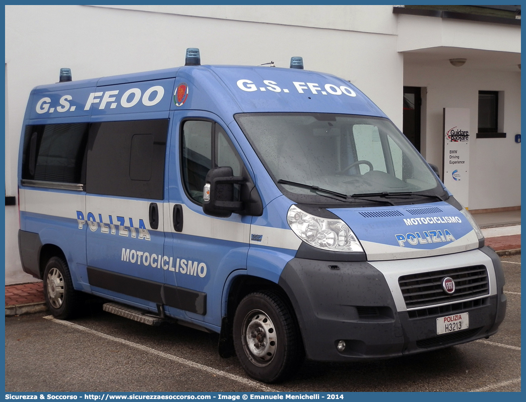 Polizia H3213
Polizia di Stato
Gruppo Sportivo "Fiamme Oro"
Fiat Ducato III serie
Settore Motociclismo
(variante)
Parole chiave: PS;P.S.;Polizia;di;Stato;Gruppo;Sportivo;Fiamme;Oro;Fiat;Ducato;X250;Atletica;Leggera