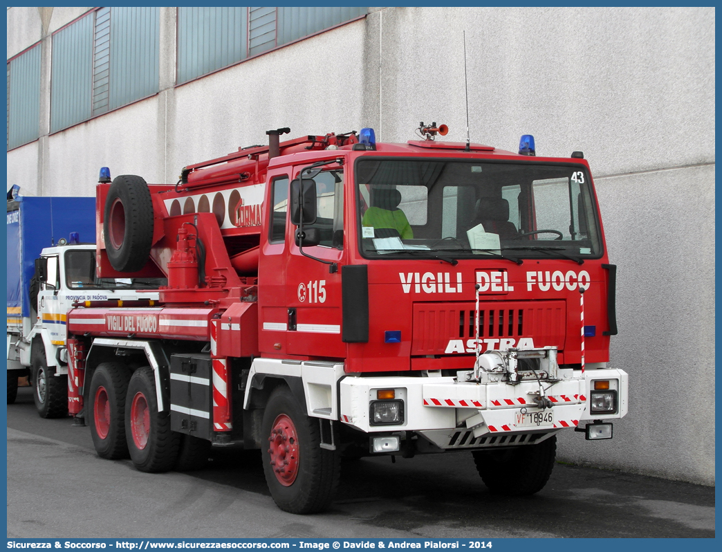 VF 16946
Corpo Nazionale Vigili del Fuoco
Astra Cormach BM305F
Parole chiave: VVF;V.V.F.;Corpo;Nazionale;Vigili;del;Fuoco;Astra;Cormach;BM305F;BM 305 F