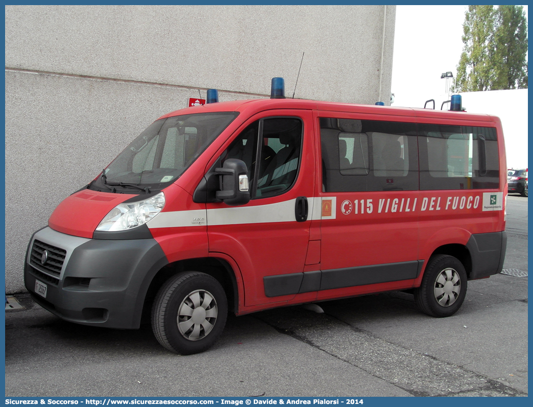 VF 25567
Corpo Nazionale Vigili del Fuoco
Fiat Ducato III serie
Fornitura Regione Lombardia
Parole chiave: VVF;V.V.F.;Corpo;Nazionale;Vigili;del;Fuoco;Fiat;Ducato;X250