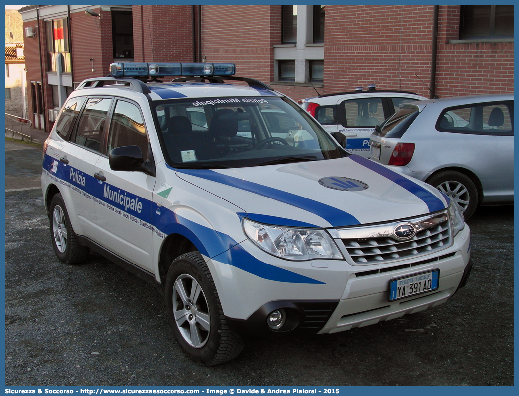 Polizia Locale YA391AD
Polizia Municipale
Unione Montana Appennino Parma Est
Subaru Forester V serie
Allestitore Cormar S.a.s.
Parole chiave: Polizia;Locale;Municipale;Parma Est;Langhirano;Lesignano de Bagni;Monchio delle Corti;Neviano degli Arduini;Palanzano;Tizzano Val Parma;Subaru;Forester;Cormar;YA391AD;YA 391 AD