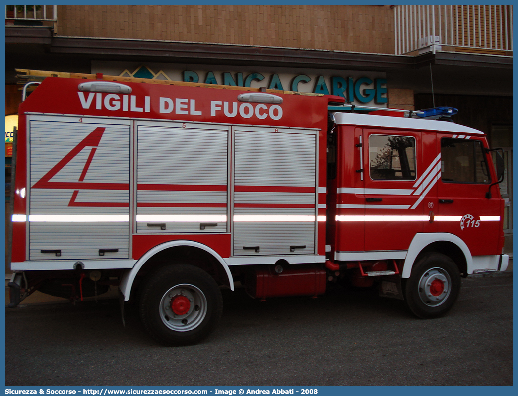 VF 13682
Corpo Nazionale Vigili del Fuoco
Fiat Iveco OM 79-13
Allestitore Baribbi S.p.A.
Parole chiave: VVF;V.V.F.;Corpo;Nazionale;Vigili;del;Fuoco;AutoPompaSerbatoio;APS;AutoPompa;Fiat;Iveco;OM;79-13;79;13;79.13;Baribbi