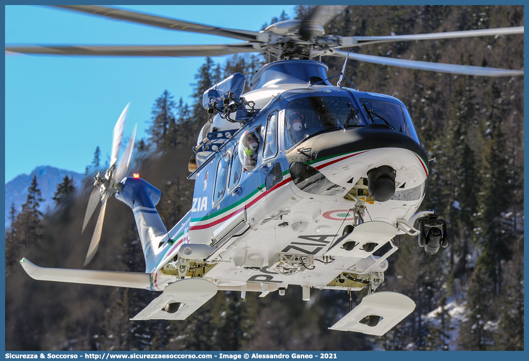 MM81978 / PS 116
Polizia di Stato
Reparto Volo
Leonardo Helicopters AW139
Parole chiave: PS;P.S.;Polizia;di;Stato;Pubblica;Sicurezza;Reparto;Volo;Agusta;Westland;Leonardo;Helicopters;139