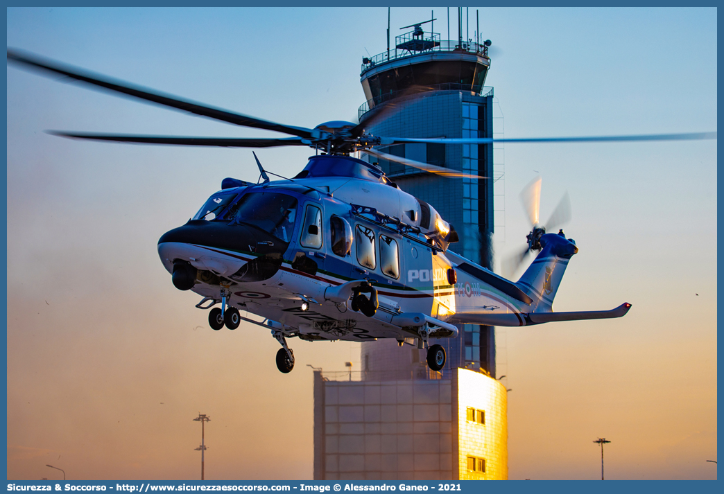 MM81979 / PS 118
Polizia di Stato
Reparto Volo
Leonardo Helicopters AW139
Parole chiave: PS;P.S.;Polizia;di;Stato;Pubblica;Sicurezza;Reparto;Volo;Agusta;Westland;Leonardo;Helicopters;139