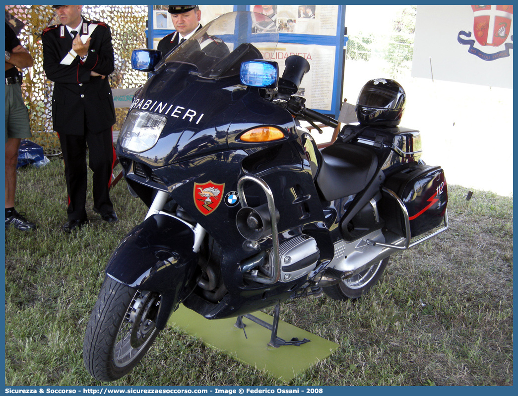 CC A2320
Arma dei Carabinieri
Bmw R850 RT
Parole chiave: CC;C.C.;Arma;dei;Carabinieri;Nucleo;Operativo;Radiomobile;Bmw;R850RT;R 850 RT;R;RT;850