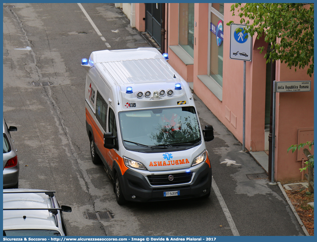 RA 23
118 Romagna Soccorso
Ambito Territoriale di Ravenna
Fiat Ducato III serie restyling
Allestitore Vision S.r.l.
Parole chiave: 118;Romagna;Ravenna;Soccorso;Ambulanza;Autoambulanza;Fiat;Ducato;X290;X 290;Vision