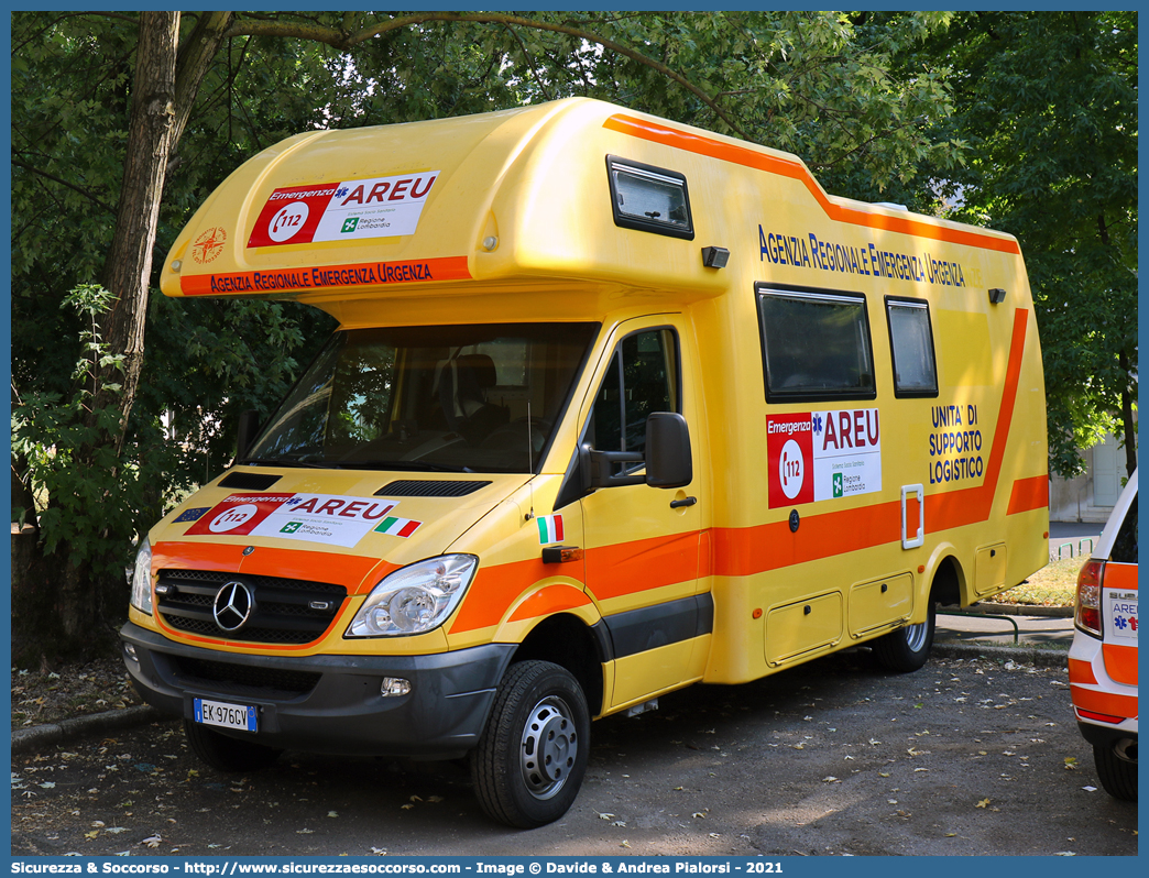 -
118 Agenzia Regionale Emergenza Urgenza
Regione Lombardia
Mercedes-Benz Sprinter 4x4 II serie
Parole chiave: 118;AREU;A.R.E.U.;S.S.U.Em.;SSUEm;Lombardia;Mercedes Benz;Sprinter;USGE;U.S.G.E.;Grandi Emergenze;Maxiemergenza;Maxiemergenze