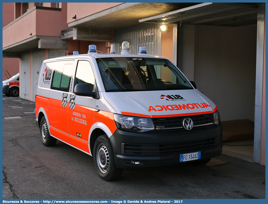 BO 1049
118 Bologna Soccorso
Volkswagen Transporter T6
Allestitore Vision S.r.l.
Parole chiave: 118;Bologna;Soccorso;Automedica;Automedicalizzata;Auto Medica;Auto Medicalizzata;Volkswagen;Transporter;T6;T 6;Vision