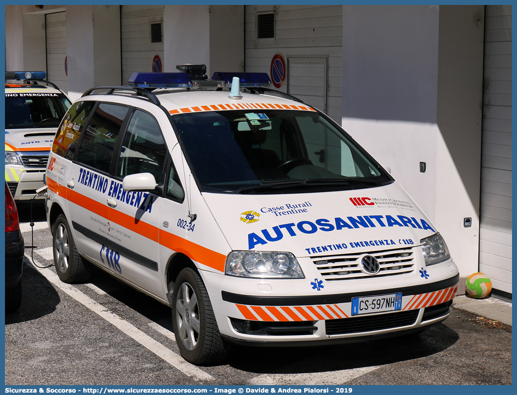 Automedica 002-34
118 Trentino Emergenza
Volkswagen Sharan II serie
Allestitore EDM S.r.l.
Parole chiave: 118;Trentino;Emergenza;Trento;Automedica;Auto Medica;Autosanitaria;Auto Sanitaria;Volkswagen;Sharan;EDM;E.D.M.