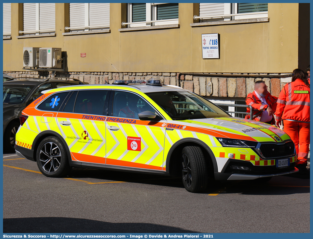 004-41
118 Trentino Emergenza
Skoda Octavia Wagon Scout VI serie
Allestitore Aricar S.p.A.
Parole chiave: 118;Trento;Trentino;Emergenza;Automedica;Autosanitaria;Skoda;Octavia;Scout;Aricar