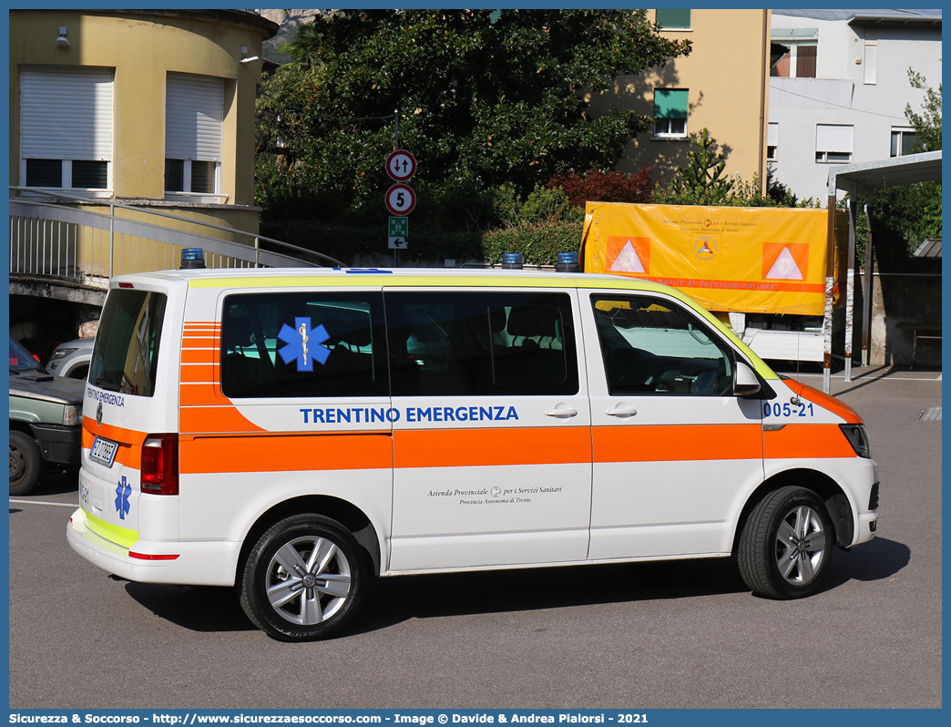 005-21
118 Trentino Emergenza
Volkswagen Transporter T6
Allestitore EDM S.r.l.
Parole chiave: 118;Trentino;Emergenza;Trento;Volkswagen;Transporter;T6;EDM