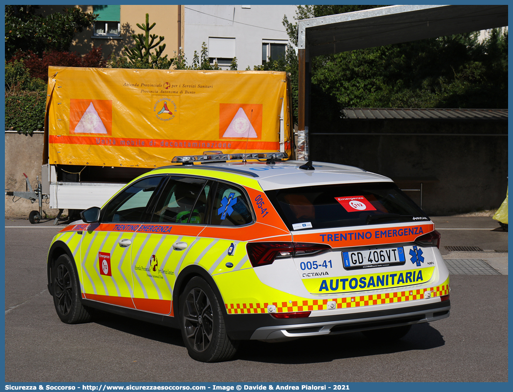 005-41
118 Trentino Emergenza
Skoda Octavia Wagon Scout VI serie
Allestitore Aricar S.p.A.
Parole chiave: 118;Trento;Trentino;Emergenza;Automedica;Autosanitaria;Skoda;Octavia;Scout;Aricar