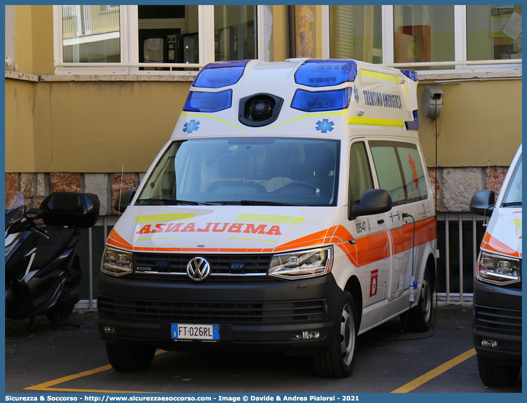 005-47
118 Trentino Emergenza
Volkswagen Transporter T6
Allestitore EDM S.r.l.
Parole chiave: 118;Trento;Trentino;Emergenza;Ambulanza;Autoambulanza;Volkswagen;Transporter;T6;T 6;EDM