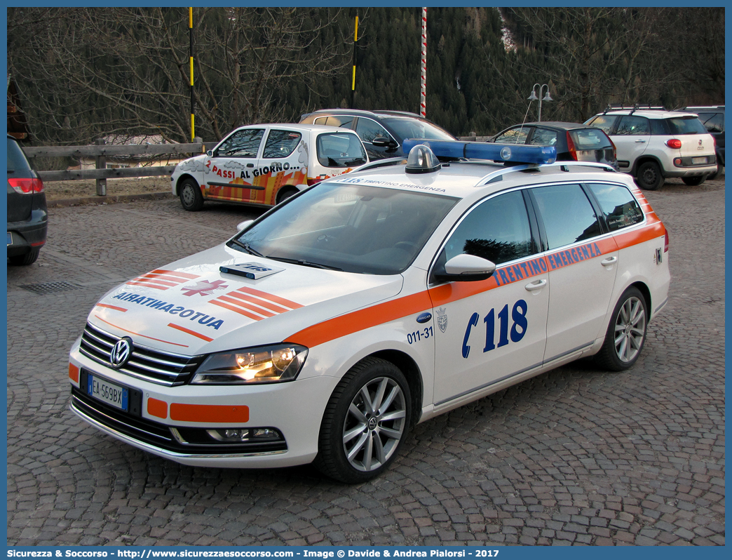 011-31
118 Trentino Emergenza
Volkswagen Passat Variant V serie
Allestitore Aricar S.p.A.
Parole chiave: 118;Trentino;Emergenza;Trento;Automedica;Autosanitaria;Volkswagen;Passat;Variant;Aricar