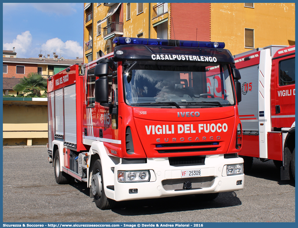 VF 25309
Corpo Nazionale Vigili del Fuoco
Iveco Magirus EuroCargo
120E25 II serie "SuperCity"
Parole chiave: VVF;V.V.F.;Corpo;Nazionale;Vigili;del;Fuoco;AutoPompaSerbatoio;APS;A.P.S.;Iveco;Magirus;EuroCargo;SuperCity;120E25