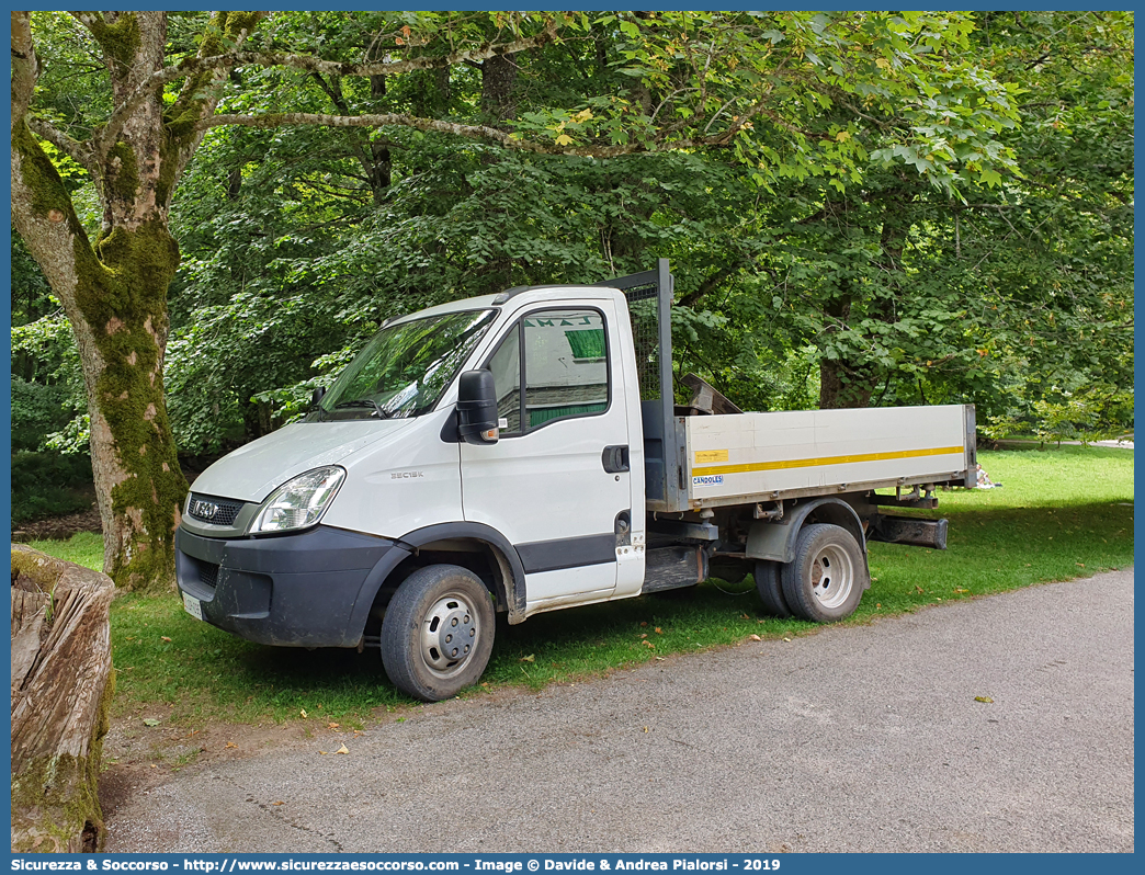 CC DP095
Arma dei Carabinieri
Comando Unità per la Tutela Forestale, 
Ambientale e Agroalimentare
Iveco Daily 35C15K IV serie
Parole chiave: CC;C.C.;Arma;dei;Carabinieri;Comando;Unità;per;la;Tutela;Forestale;Ambientale;Agroalimentare;Iveco;Daily;35C15K