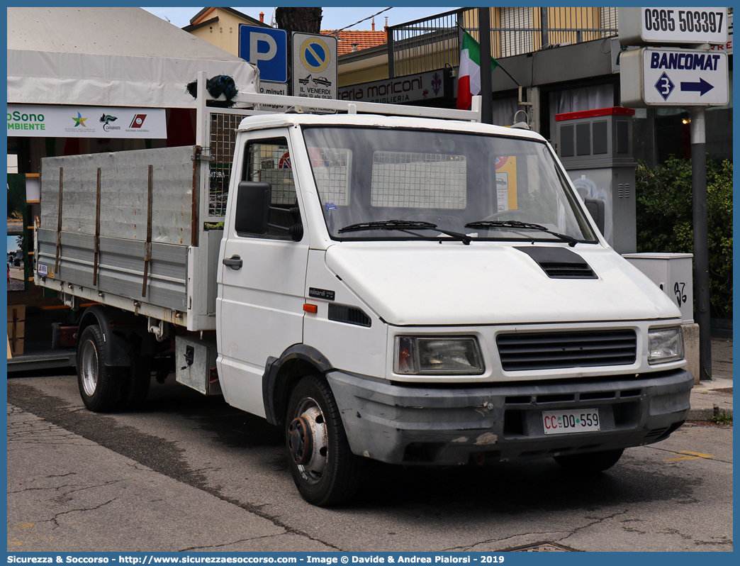 CC DP559
Arma dei Carabinieri
Comando Unità per la Tutela Forestale, 
Ambientale e Agroalimentare
Iveco Turbodaily 35-8 II serie
Parole chiave: CC;C.C.;Arma;dei;Carabinieri;Comando;Unità;per;la;Tutela;Forestale;Ambientale;Agroalimentare;Iveco;Turbodaily