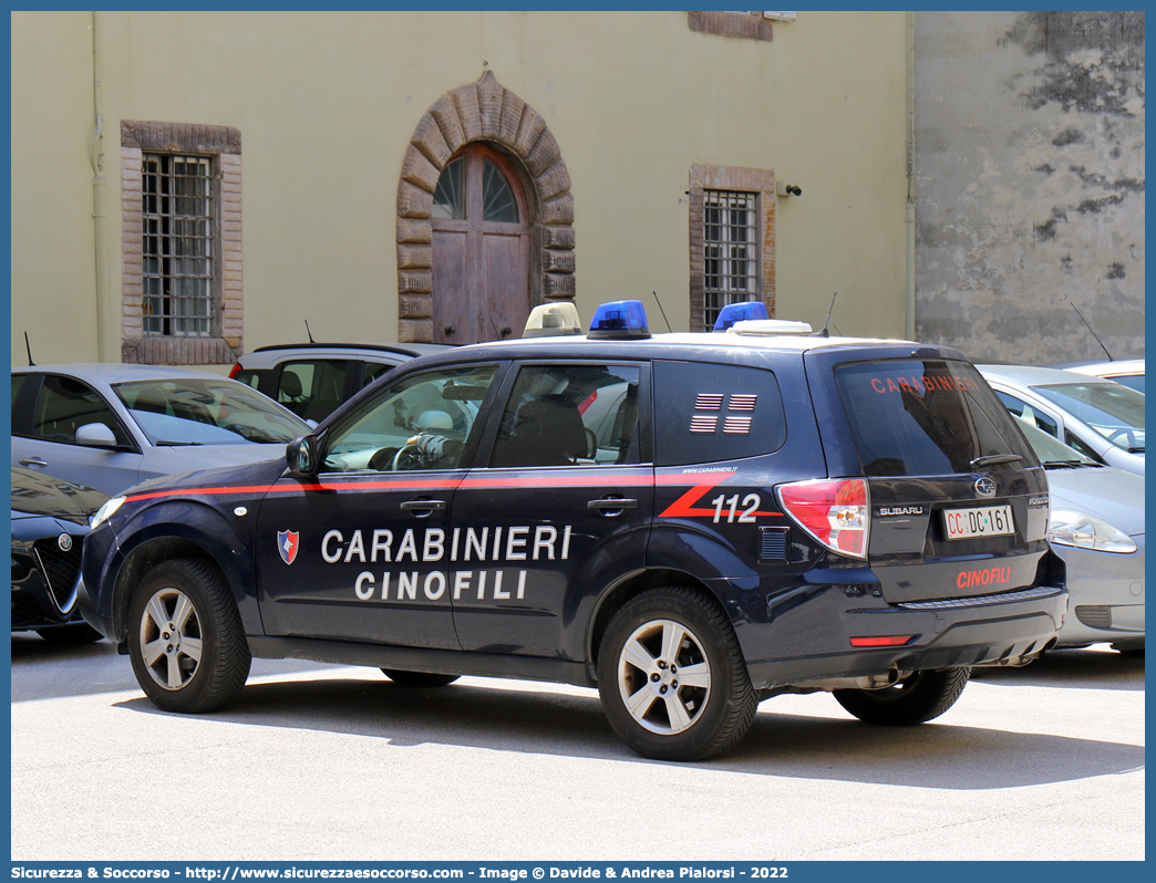 CC DC161
Arma dei Carabinieri
Centro e Nuclei Cinofili
Subaru Forester V serie
Allestitore Elevox S.r.l.
Parole chiave: CC;C.C.;Arma;Carabinieri;Centro;Nuclei;Nucleo;Cinofili;Subaru;Forester;Elevox