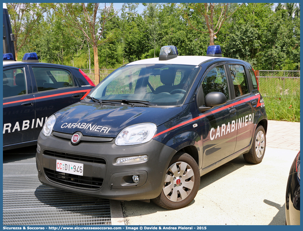 CC DI946
Arma dei Carabinieri
Fiat Nuova Panda II serie
(I fornitura)
Parole chiave: CC;C.C.;Arma;dei;Carabinieri;Fiat;Nuova;Panda