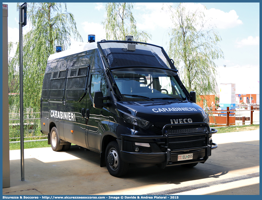 CC DJ055
Arma dei Carabinieri
Battaglioni Mobili
Iveco Daily 50C17 VI serie
Allestitore Sperotto S.p.A.
(I fornitura)
Parole chiave: CC;C.C.;Arma;Carabinieri;Battaglioni Mobili;Battaglione Mobile;Iveco;Daily;50C17;Blindato;Ordine Pubblico;Sperotto