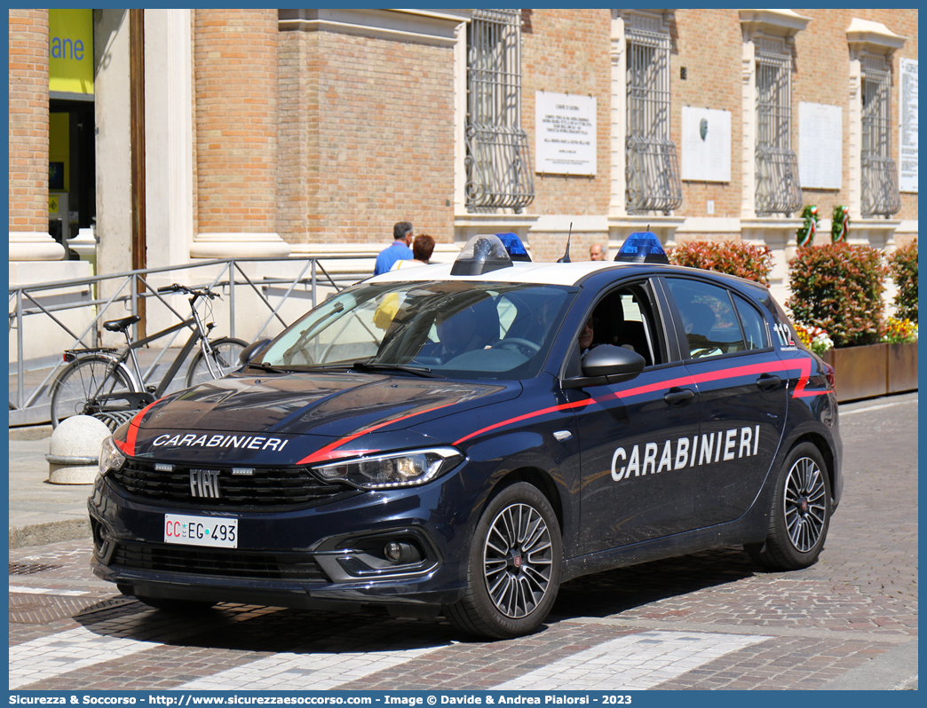 CC EG493
Arma dei Carabinieri
Fiat Nuova Tipo 5Porte restyling
Parole chiave: CC;C.C.;Arma;dei;Carabinieri;Fiat;Tipo;5Porte