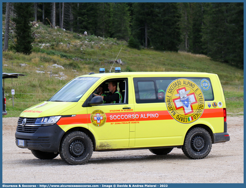 -
Corpo Nazionale
Soccorso Alpino e Speleologico
Delegazione Alpina
XI Prealpi Venete
Stazione Arsiero
Volkswagen Transporter T6.1
Parole chiave: CNSAS;C.N.S.A.S.;Corpo;Nazionale;Soccorso;Alpino;Speleologico;Veneto;SASV;S.A.S.V.;Volkswagen;T6.1