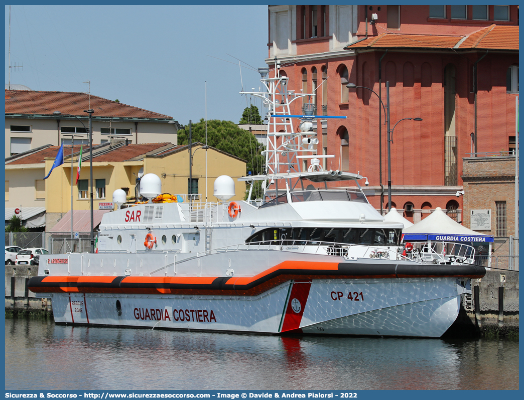 CP 421 "Roberto Aringhieri"
Corpo delle Capitanerie di Porto
Guardia Costiera
Vedette Veloci Classe 420
Cantiere Navale Intermarine S.p.A.
Parole chiave: Guardia;Costiera;Capitaneria;Capitanerie;Porto;Vedetta;Vedette;Veloce;Veloci;Classe;420;CP;C.P.;G.C.;GC;Intermarine;Roberto;Aringhieri