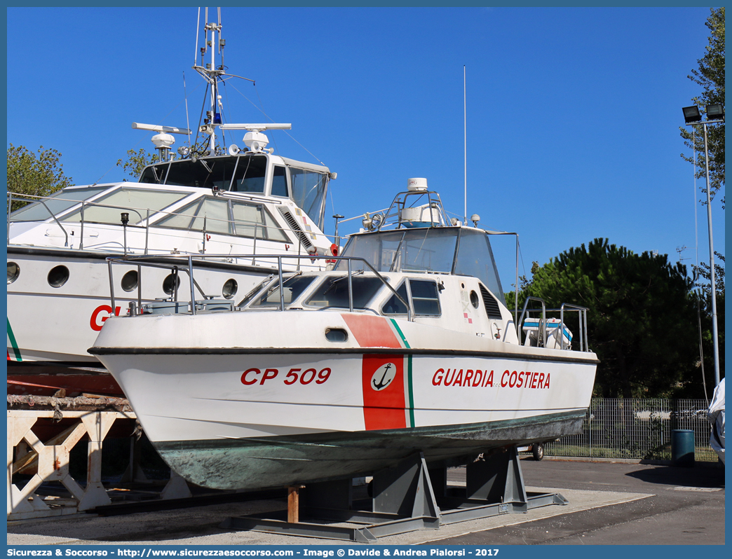 CP 509
Corpo delle Capitanerie di Porto
Guardia Costiera
Vedetta Costiera Classe 506
Parole chiave: Guardia;Costiera;Capitaneria;Capitanerie;Porto;Vedetta;Vedette;Costiera;Costiere;Classe;506;CP;C.P.;G.C.;GC;CP509;CP 509