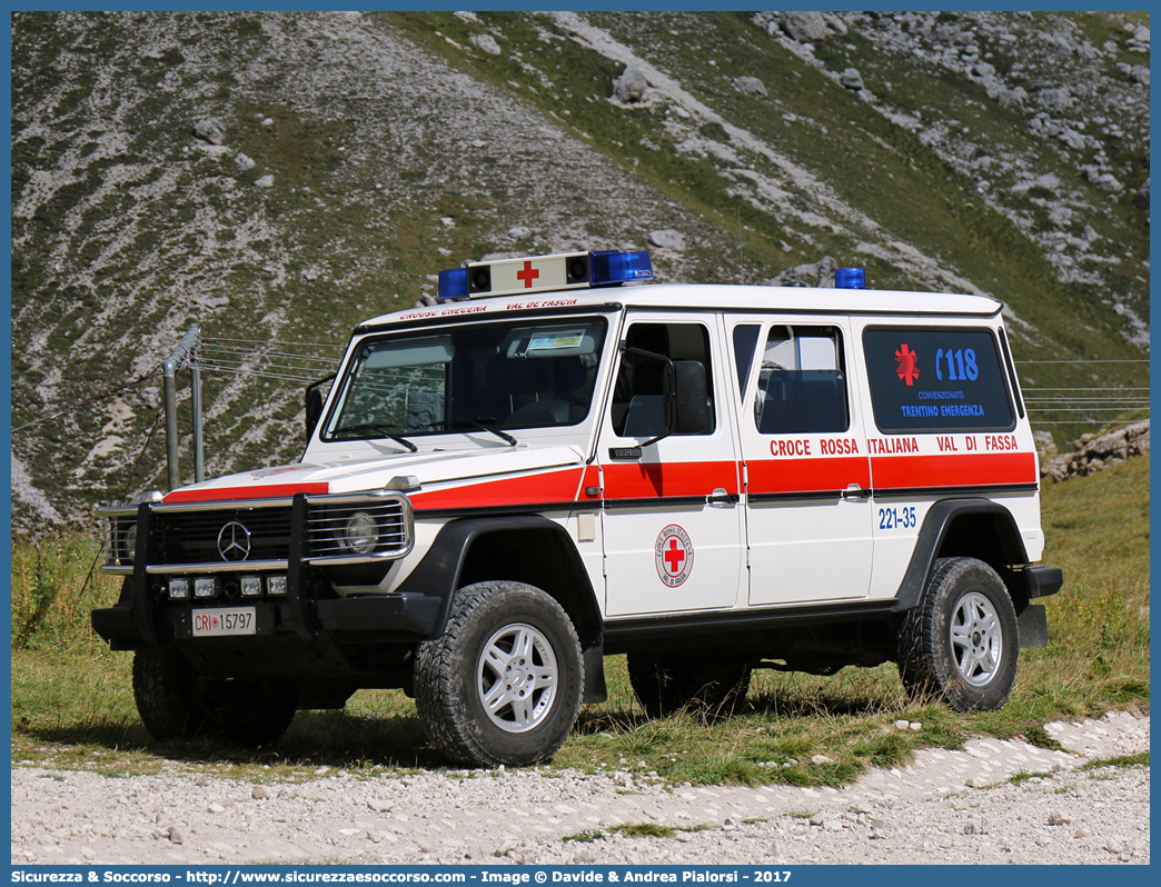 CRI 15797
Croce Rossa Italiana
Val di Vassa (TN)
Mercedes Benz Classe G 290 GD
Parole chiave: CRI;C.R.I.;Croce;Rossa;Italiana;Mercedes;Benz;Classe;G;Val di Fassa