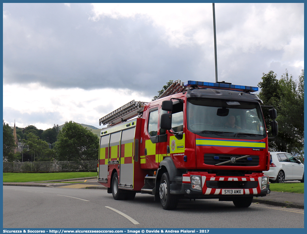 -
United Kingdom of Great Britain and Northern Ireland
Scottish Fire and Rescue Service
Volvo FL 290 II generation
Conversion by Emergency One (UK) Limited
Parole chiave: United;Kingdom;Great;Britain;Northern;Ireland;Scottish;Fire;Rescue;Volvo;FL;Emergency;One