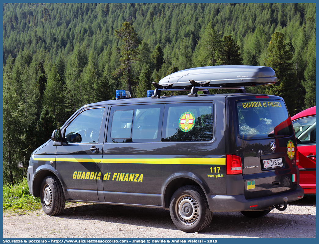 GdiF 316BH
Guardia di Finanza
S.A.G.F.
Volkswagen Transporter T5 restyling
Allestitore Focaccia Group S.r.l.
Parole chiave: GdiF;GDF;Guardia di Finanza;S.A.G.F.;SAGF;Soccorso Alpino;Volkswagen;Transporter;T5;T 5;Caravelle;4 Motion;4 Motion