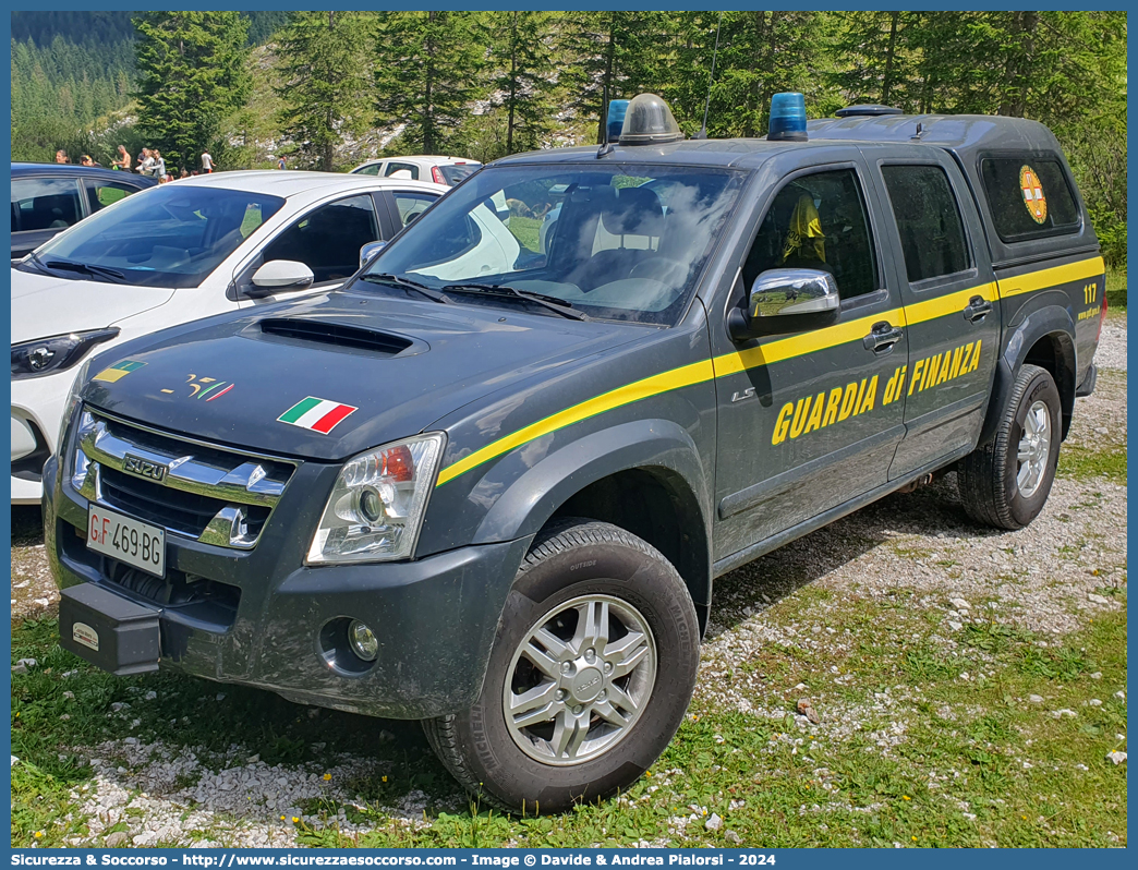 GdiF 469BG
Guardia di Finanza
S.A.G.F.
Isuzu D-Max I serie II restyling
(variante)
Parole chiave: GdiF;G.D.F.;GDF;Guardia di Finanza;S.A.G.F.;SAGF;Soccorso Alpino;Isuzu;D-Max;D - Max;Alberto Maritan