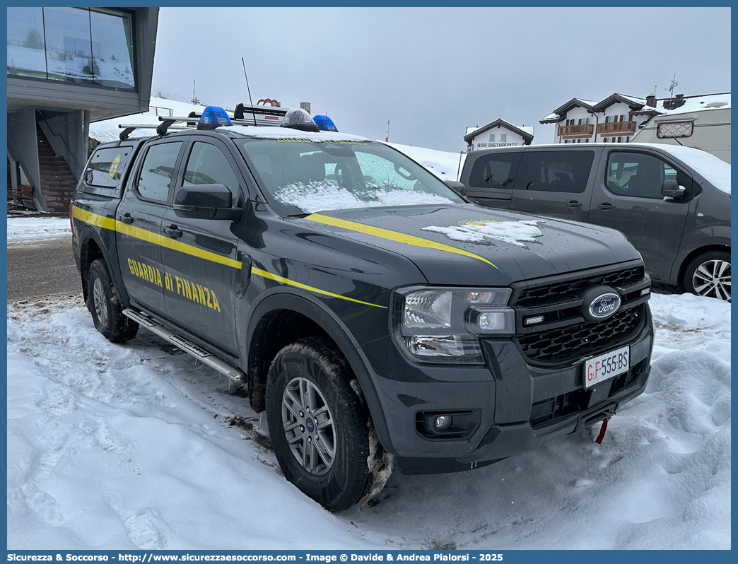 GdiF 555BS
Guardia di Finanza
S.A.G.F.
Ford Ranger V serie
Parole chiave: GdiF;G.D.F.;GDF;Guardia di Finanza;S.A.G.F.;SAGF;Soccorso Alpino;Ford;Ranger