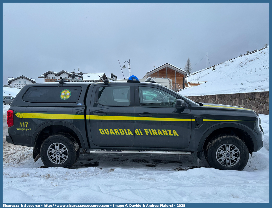 GdiF 555BS
Guardia di Finanza
S.A.G.F.
Ford Ranger V serie
Parole chiave: GdiF;G.D.F.;GDF;Guardia di Finanza;S.A.G.F.;SAGF;Soccorso Alpino;Ford;Ranger