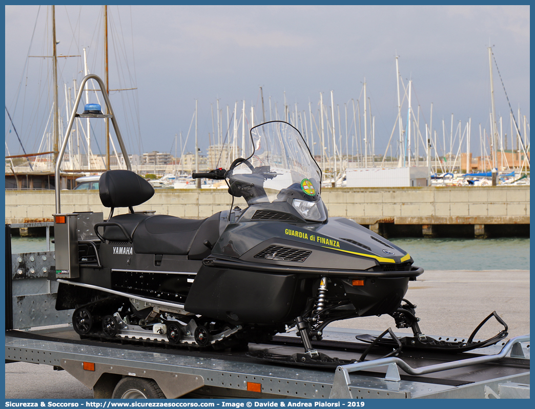 GdiF 12230
Guardia di Finanza
S.A.G.F.
Yamaha Viking Professional II EPS
Allestitore Motorpama S.r.l.
Parole chiave: GdiF;G.D.F.;GDF;Guardia;di;Finanza;S.A.G.F.;SAGF;Soccorso;Alpino;Yamaha;Viking;Professional;EPS;Motorpama