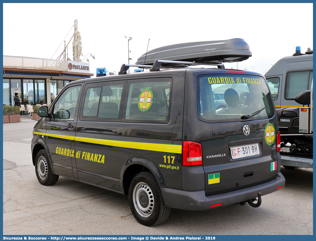 GdiF 301BH
Guardia di Finanza
S.A.G.F.
Volkswagen Transporter T5 restyling
Allestitore Focaccia Group S.r.l.
Parole chiave: GdiF;GDF;Guardia di Finanza;S.A.G.F.;SAGF;Soccorso Alpino;Volkswagen;Transporter;T5;T 5;Caravelle;4 Motion;4 Motion