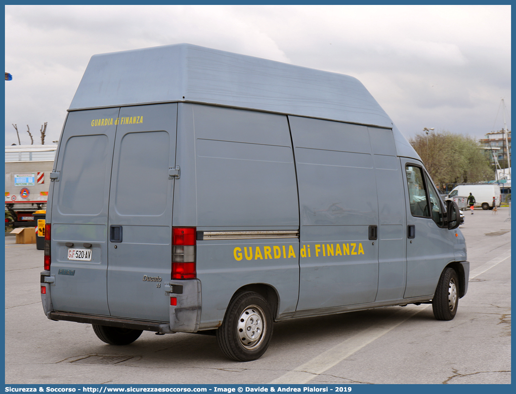 GdiF 520AV
Guardia di Finanza
Fiat Ducato II serie
Parole chiave: GdiF;G.D.F.;GDF;Guardia;di;Finanza;Fiat;Ducato