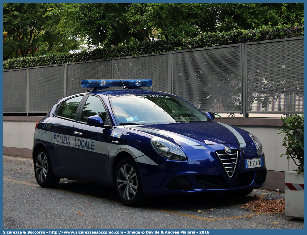 -
Polizia Locale
Comune di Bassano del Grappa
Alfa Romeo Nuova Giulietta
I serie I restyling
Allestitore Ciabilli S.r.l.
Parole chiave: PL;P.L.;Polizia;Locale;Municipale;Bassano del Grappa;Alfa Romeo;Giulietta;Ciabilli