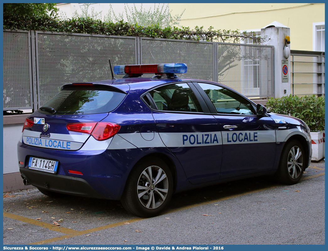 -
Polizia Locale
Comune di Bassano del Grappa
Alfa Romeo Nuova Giulietta
I serie I restyling
Allestitore Ciabilli S.r.l.
Parole chiave: PL;P.L.;Polizia;Locale;Municipale;Bassano del Grappa;Alfa Romeo;Giulietta;Ciabilli