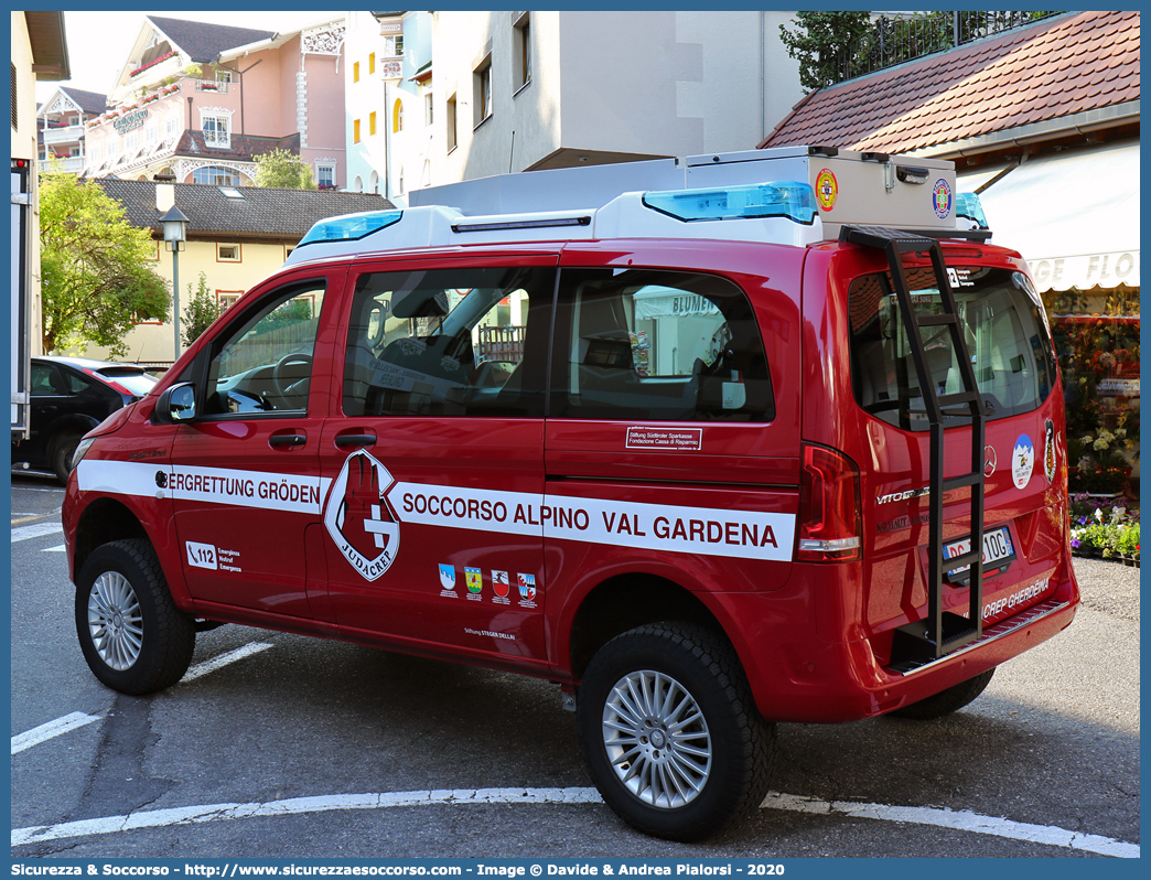 PC ZS10G
Bergrettungsdienst im Alpenverein Südtirol
Bergrettung Gröden - Soccorso Alpino Val Gardena
Mercedes-Benz Classe V 4x4 III serie
Allestitore Kofler Fahrzeugbau S.n.c.
Parole chiave: AVS;A.V.S.;CNSAS;C.N.S.A.S.;Soccorso;Alpino;Spelelogico;Bergrettungsdienst;Alpenverein;Südtirol;Gröden;Val;Gardena;Judacrëp;Gherdëina;Catores;Mercedes;Benz;Classe V;Kofler;Fahrzeugbau