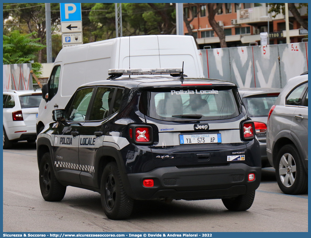 Polizia Locale YA573AP
Polizia Locale
Comune di Belluno
Jeep Renegade I serie restyling
Allestitore Bertazzoni S.r.l.
Parole chiave: PL;P.L.;PM;P.M.;Polizia;Locale;Municipale;Belluno;Jeep;Renegade;Bertazzoni