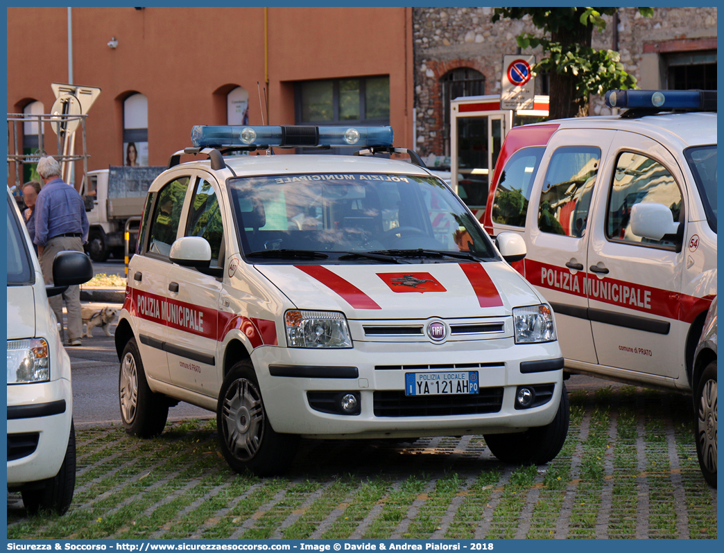 Polizia Locale YA121AH
Polizia Municipale
Comune di Prato
Fiat Nuova Panda I serie restyling
Allestitore Ciabilli S.r.l.
Parole chiave: Polizia;Locale;Municipale;Prato;Fiat;Nuova;Panda;Ciabilli