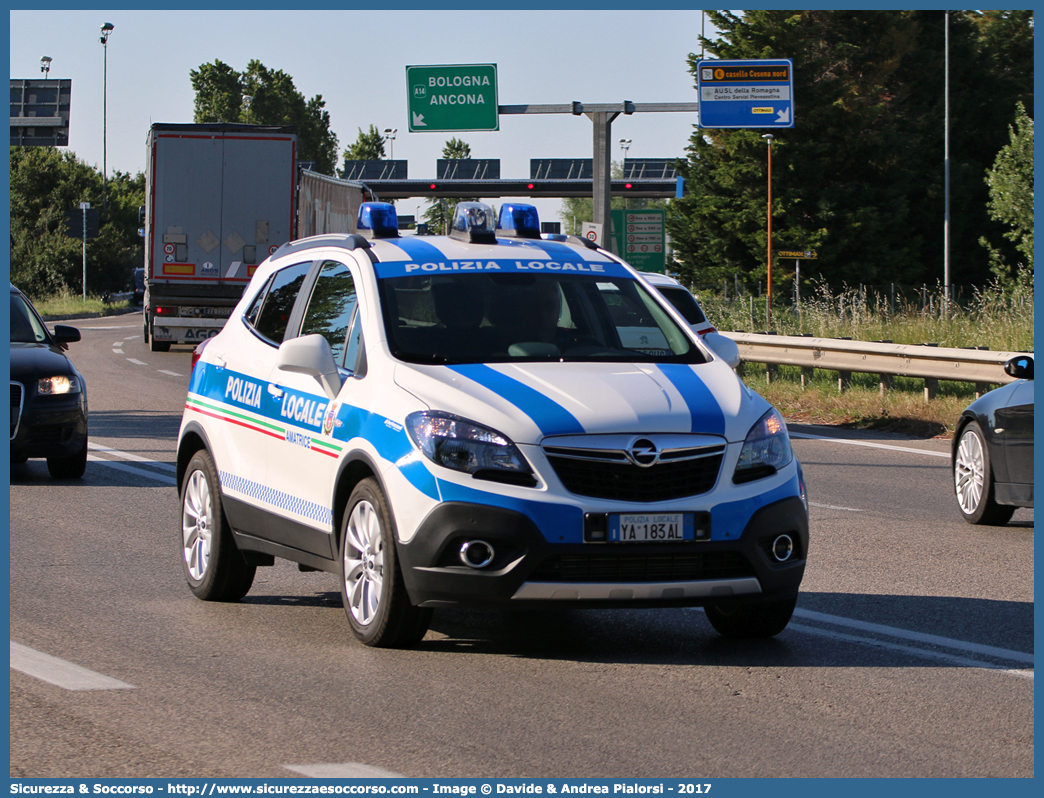 Polizia Locale YA183AL
Polizia Municipale
Comune di Amatrice
Opel Mokka I serie
Allestitore Bertazzoni S.r.l.
Parole chiave: Polizia;Locale;Municipale;Amatrice;Opel;Mokka;Bertazzoni;YA183AL;YA 183 AL