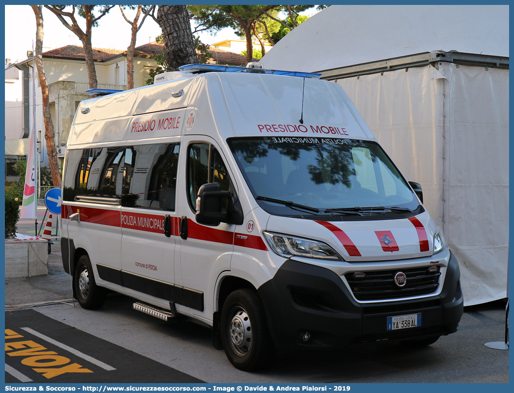 Polizia Locale YA338AL
Polizia Municipale
Comune di Pistoia
Fiat Ducato III serie restyling
Allestitore Elevox S.r.l.
Parole chiave: PL;P.L.;PM;P.M.;Polizia;Locale;Municipale;Pistoia;Fiat;Ducato;Elevox