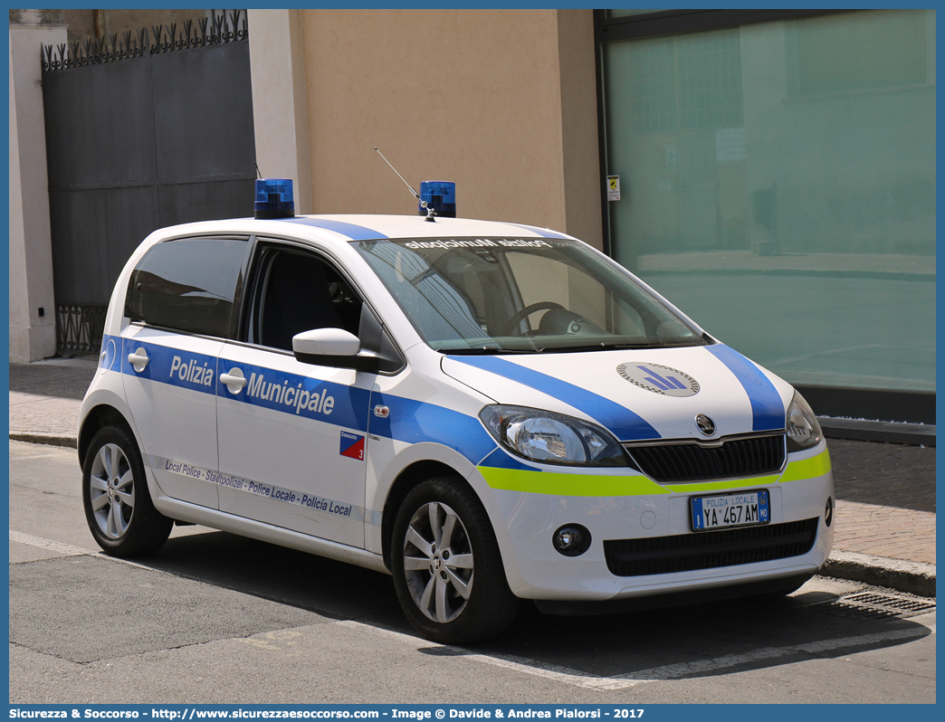 Polizia Locale YA467AM
Polizia Municipale
Comune di Sassuolo
Skoda Citygo
Allestitore Ciabilli S.r.l.
Parole chiave: Polizia;Locale;Municipale;Sassuolo;Skoda;Citygo;Ciabilli