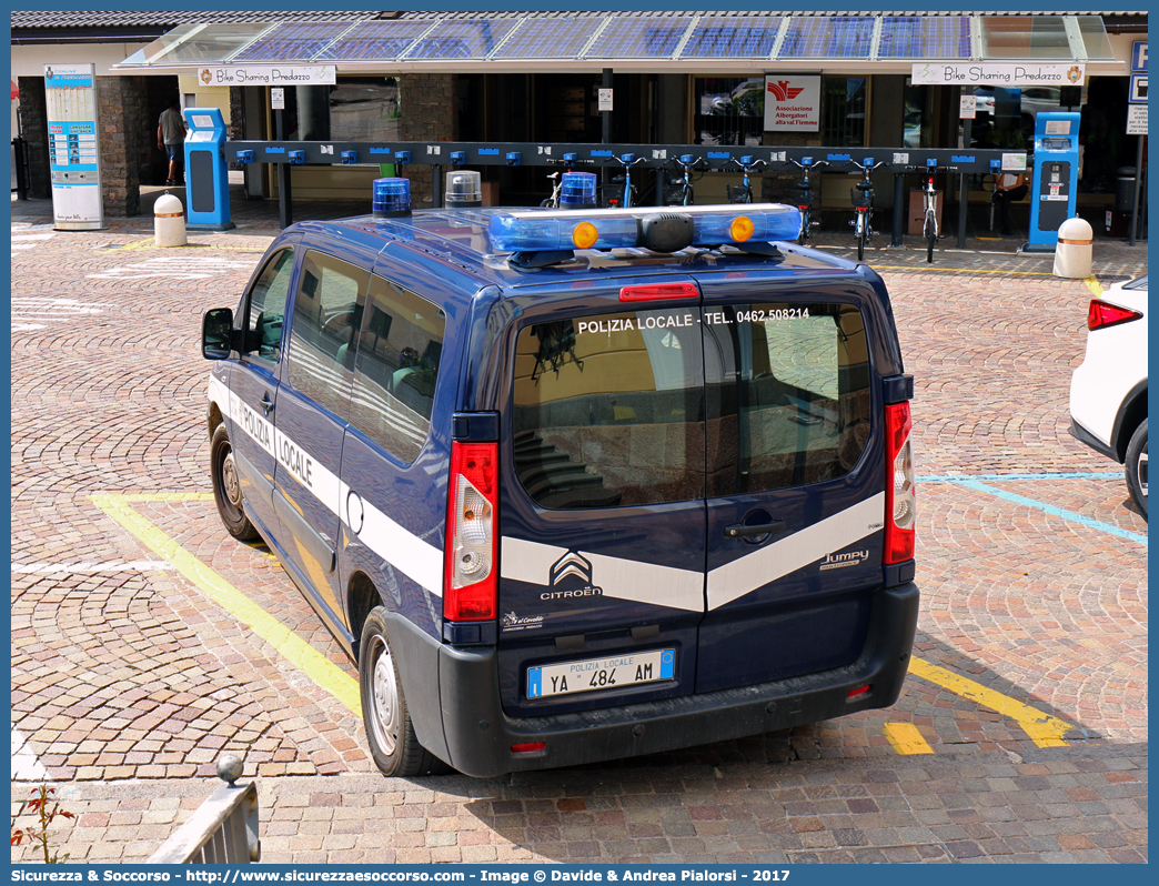 Polizia Locale YA484AM
Polizia Municipale
Comune di Predazzo
Citroen Jumpy III serie restyling 
Allestitore Ciabilli S.r.l.
Parole chiave: Polizia;Locale;Municipale;Predazzo;Citroen;Jumpy;Ciabilli