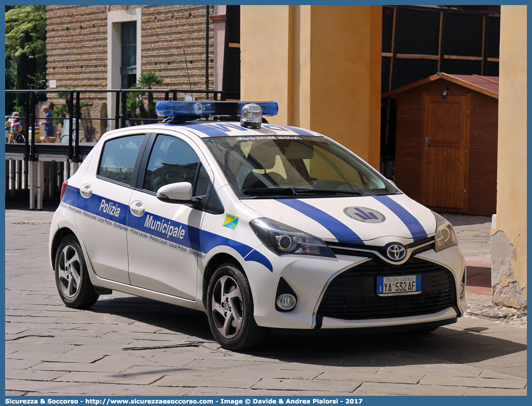 Polizia Locale YA532AF
Polizia Municipale
Comune di Cervia
Toyota Yaris Hybrid III serie restyling
Allestitore Focaccia Group S.r.l.
Parole chiave: Polizia;Locale;Municipale;Cervia;Toyota;Yaris;Hybrid;Focaccia