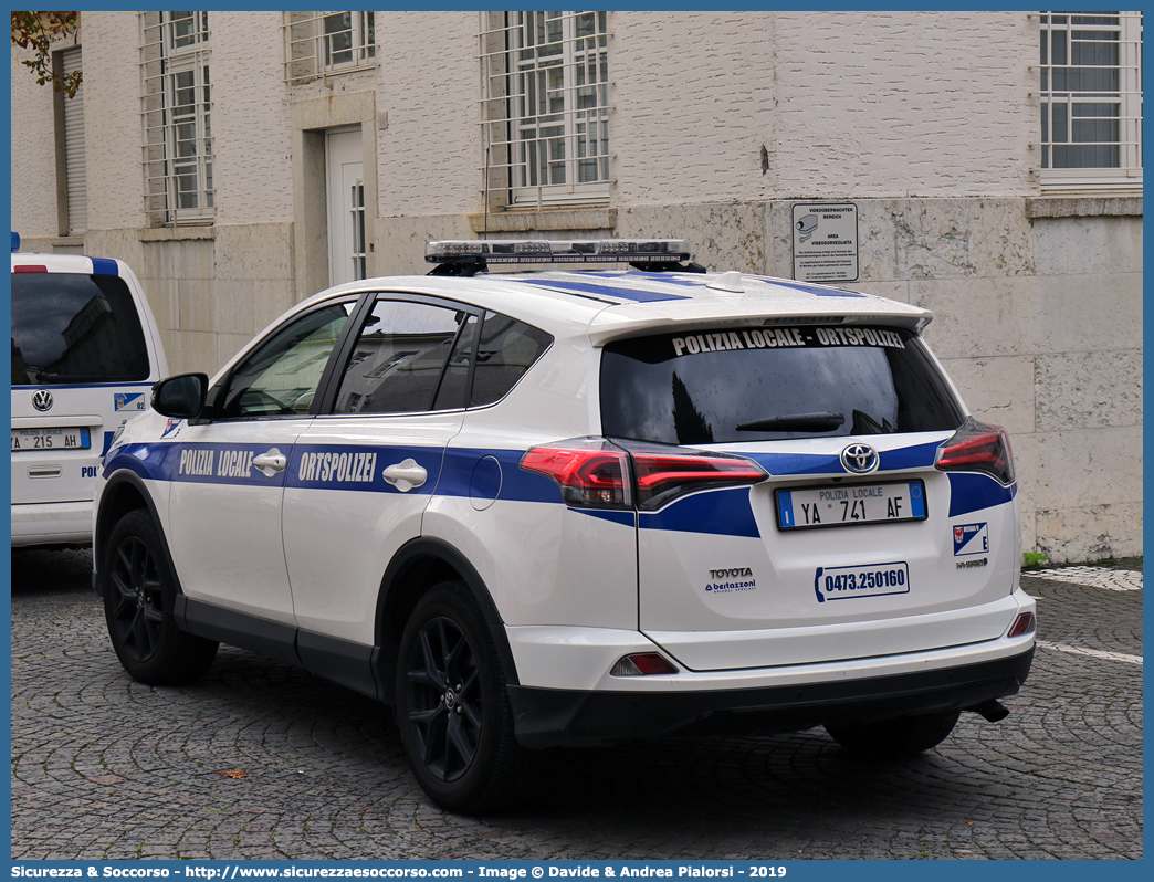 Polizia Locale YA741AF
Polizia Locale
Comune di Merano
Toyota Rav4 V serie restyling
Allestitore Bertazzoni S.r.l.
Parole chiave: Polizia;Locale;Municipale;Merano;Toyota;Rav4;Rav 4;Bertazzoni