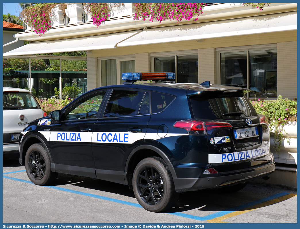 Polizia Locale YA820AL
Polizia Municipale
Comune di Vittorio Veneto
Toyota Rav4 V serie restyling
Allestitore 1Stop S.r.l.
Parole chiave: PL;P.L.;PM;P.M.;Polizia;Locale;Municipale;Vittorio;Veneto;Toyota;Rav 4;1Stop