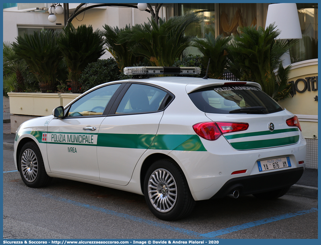 Polizia Locale YA876AM
Polizia Municipale
Comune di Ivrea
Alfa Romeo Nuova Giulietta
I serie II restyling
Parole chiave: PL;P.L.;PM;P.M.;Polizia;Locale;Municipale;Ivrea;Alfa;Romeo;Giulietta