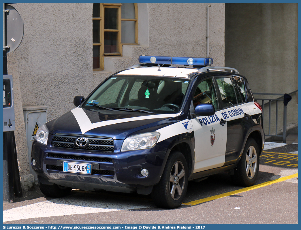 -
Polizia Municipale
Comune di Canazei
Toyota Rav4 III serie
(variante)
Parole chiave: Polizia;Locale;Municipale;Canazei;Toyota;Rav4